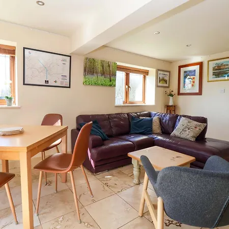 Brush And Boot * York